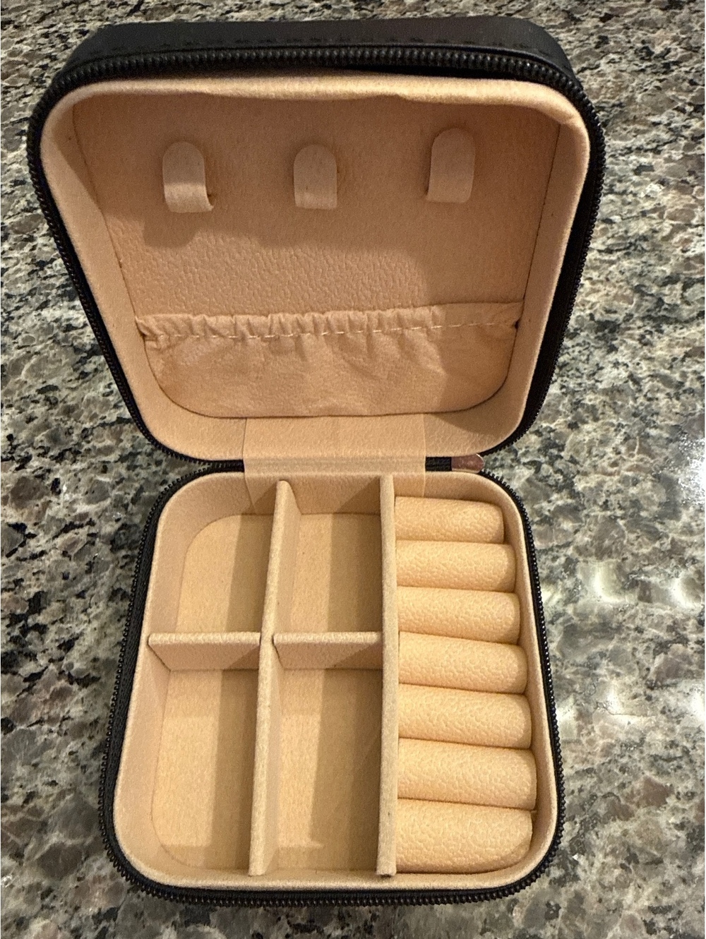 Compact Travel Jewelry Organizer Case with Multiple Compartments